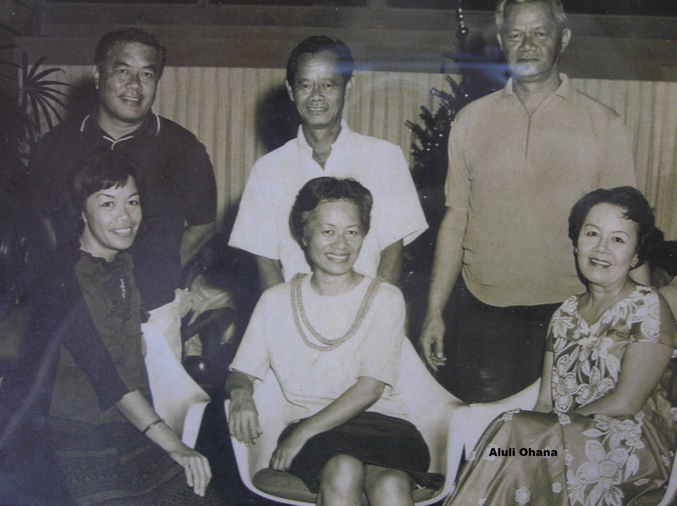 Alulii Family